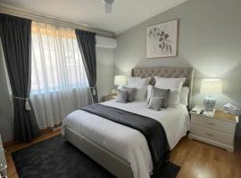 Lg Qs Rm Private Luxury Bathrm Strictly NON SMOKERS and Genuine Travellers ONLY over 25, acomoda&ccedil;&atilde;o em Warnbro