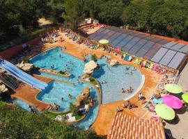 Camping des Alberes, càmping a Laroque-des-Albères