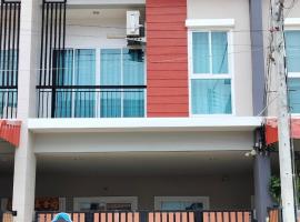 MikaHouse, hotel com estacionamento em Betong