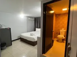 Maland House Hostel - Pattaya soi 14 Saisong Road