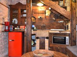 Small Stone Maisonette 1, hôtel à Lílaia