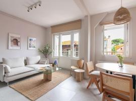 2BR Flat W Modern Touches, acomoda&ccedil;&atilde;o em Adalar