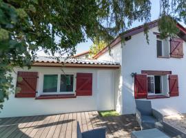 Baiona - Maison - Extérieur, hotel in La Grand Croix