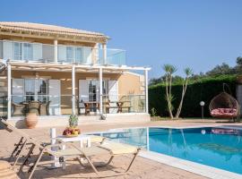 Villa Kalypso with private swimming pool, hotel v destinácii Corfu