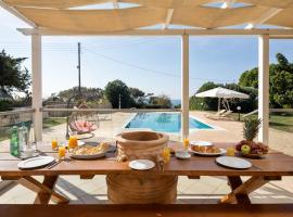 Villa Kalypso with private swimming pool, hotel v destinaci Corfu