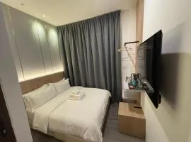 Red's Hotel