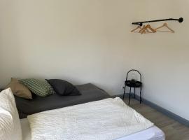 Bigge Elements Gästezimmer 4 "Westen" 4 Personen, hotel v destinaci Olpe