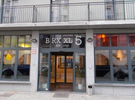 Brxxl 5 City Centre Hostel, hotel di Brussel