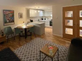 The Art Flat Woodlands