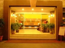 Li Hua Hotel Bintulu