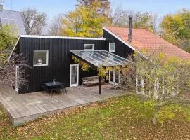 Cozy Holiday Home In Tisvildeleje