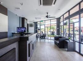 Big Orange Hotel Jitra, hotel perto de Aeroporto Sultão Abdul Halim - AOR, Jitra