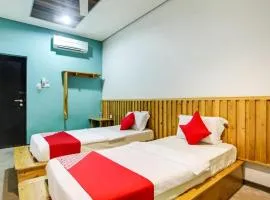 OYO 89454 Hotel Pavilion Inn