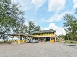 OYO 90315 Chalet Pantai Rantau Panjang
