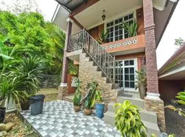 OYO 90642 Twin Mutiara Chalet & Homestay