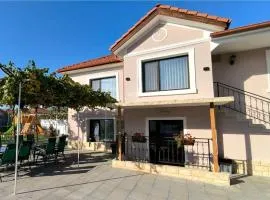 Къща за гости Етерна - Guest house Eterna