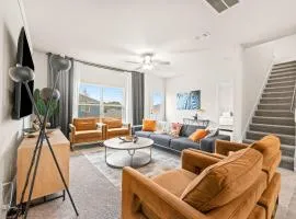 Villa, Newly Built 5BR, Sleeps 13, Close to Dallas
