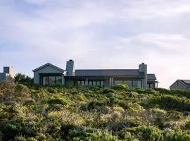Luxury Beach House in Romansbaai Estate