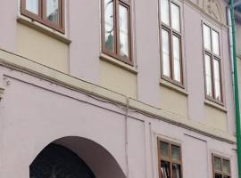 Casa Sforii Brasov, camera con cucina a Braşov