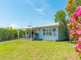Lakeview Cottage - Rainbow Point Holiday Home