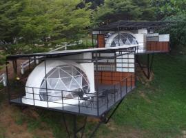 บ้านเชิงเขา โฮมสเตย์, Hotel in Ban Mai