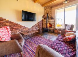 Happy days house, hotel Shuakhevi városában