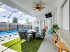 Heated Pool and Grill Modern Port St Lucie Home, ξενοδοχείο σε River Park