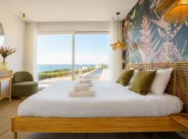 Casa Caracol, with a panoramic ocean view