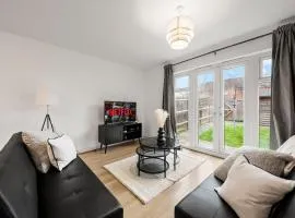 Spacious 3BR House in Reading - Perfect for Business Travellers, Contractors & Families FREE PARKING - Sleeps 8