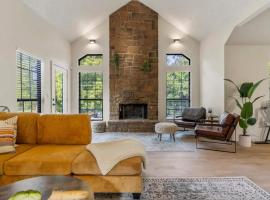 Turkey Mountian Trailside by Tulsa Getaways, hotel en Tulsa