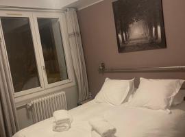 Hôtel de France de Tourouvre au perche, hotel v destinaci Tourouvre