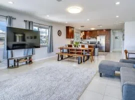 Ewa Beach Apartment ~ 1 Mi to Puʻuloa Beach Park!