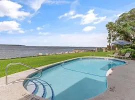 Pier Pointe #305 - 100 Floyd Street, Unit 305