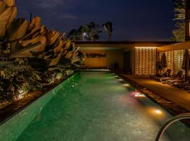 Pousada Yamandu - Piscinas Aquecidas, place to stay in Juquei