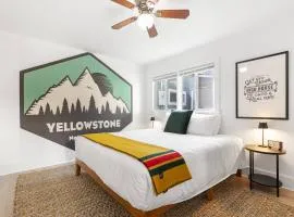 Hot Tub 4 Baths 4 Bedrooms Montana Themed Bikes