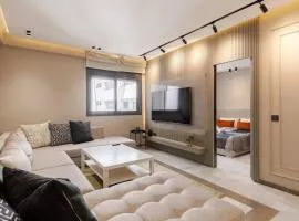 Luxury Corniche Stay - 2 BR Beach Walk