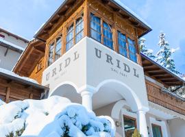 Charme Hotel Uridl, hotel v destinácii Santa Cristina in Val Gardena