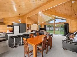 Family Stays very private close to Park with a Games Room Sleeps 10