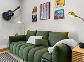 Unplugged Luxapt Near Uark, Amp, King Beds, Pool