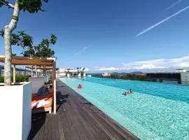 Sutera Avenue Kota Kinabalu City Center 7 pax