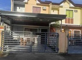 Conveniently 3 Bedroom Cozy Cozy Corner Townhouse Near Robinson Mall, Butuan Doctors Hospital and Airport