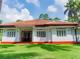 Red Araliya Villa Weligama