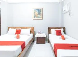 RedDoorz near Pasay Rotonda