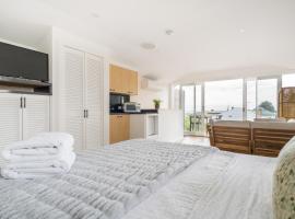 By The Seaside, homestay in Mornington