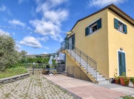 5 Bedroom Cozy Home In Lavagna, hotel en Lavagna