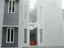 Sighma Kayon Perumnas, hotel v destinaci Seturan