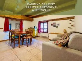 Au pied du château- Parking Wifi jardin - CLG Savoie