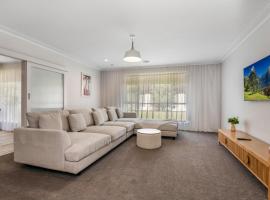 Charming 3BR Home in Bendigo โรงแรมในKennington