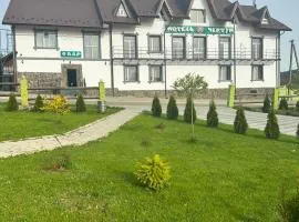 Готель Чертур