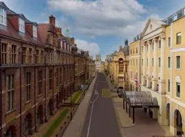 Hilton Cambridge City Centre